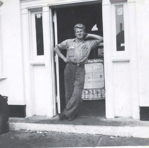 Louie Baron in front of the Mobile Gas station near Weld Square - New Bedford, Ma. - www.WhalingCity.net