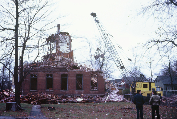 Sacred Heart School New BEdford Demolition - www.WhalingCity.net